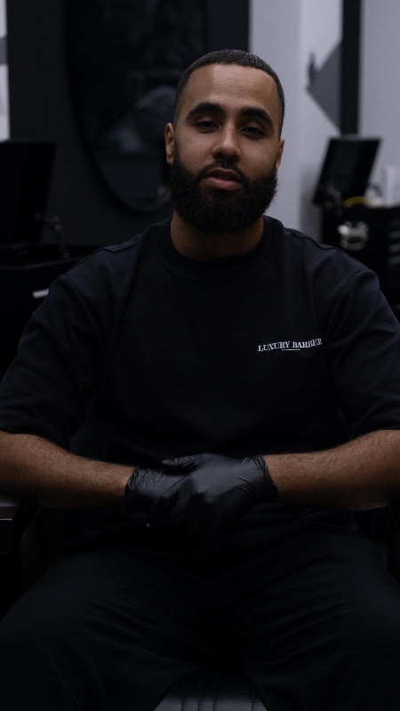 Sadjad, luxury barber